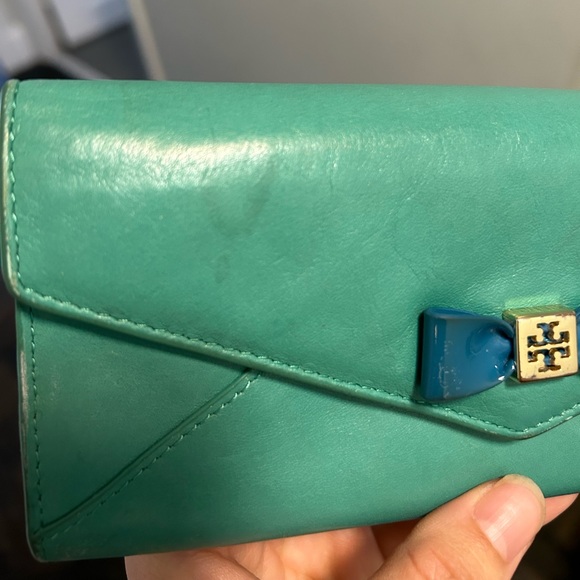 Tory Burch Leather Wallet with a Bow - Picture 2 of 8